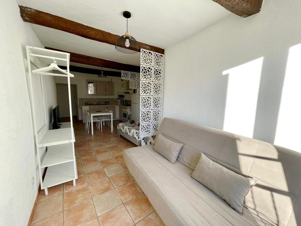 Cote Place Рие Екстериор снимка